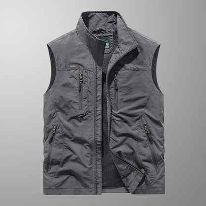 Connor – Lightweight Cargo Vest Featuring Multiple Pockets for Breathability