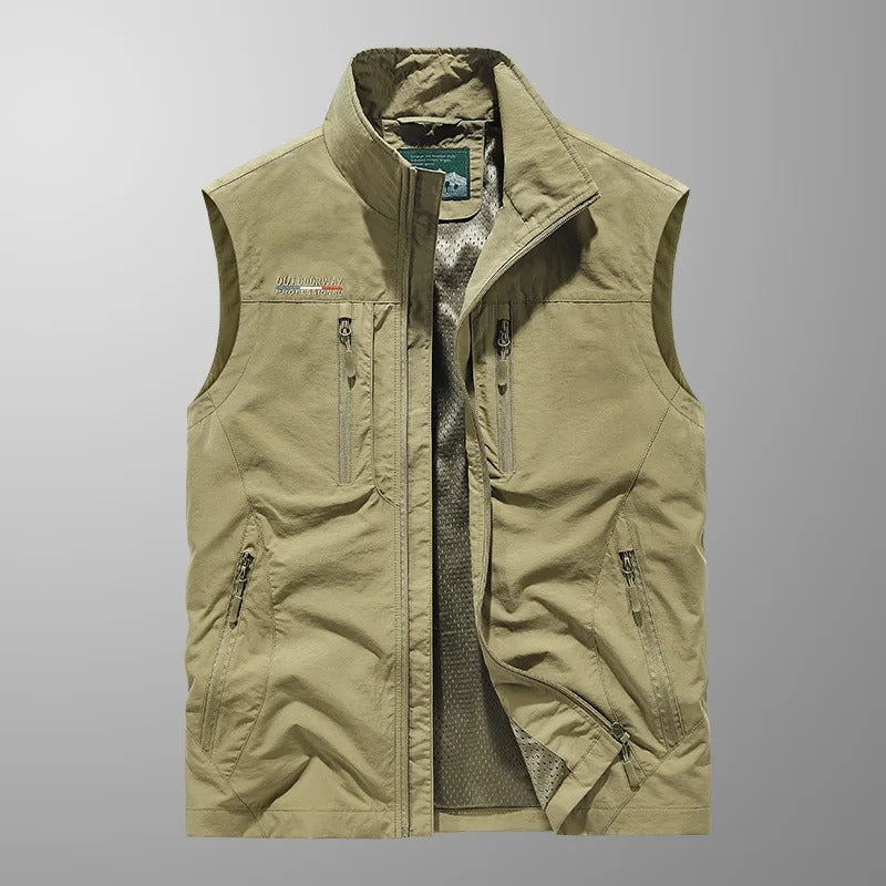 Connor – Lightweight Cargo Vest Featuring Multiple Pockets for Breathability